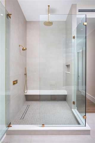 223 Bayview AVE, Naples, FL 34108