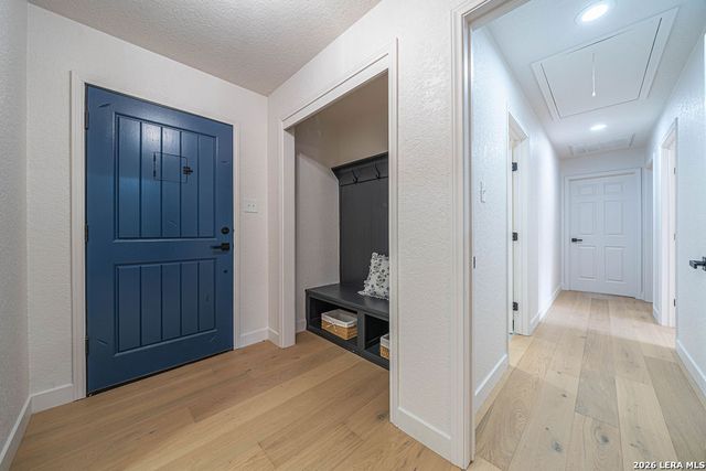 118 Tophill, San Antonio, TX 78209