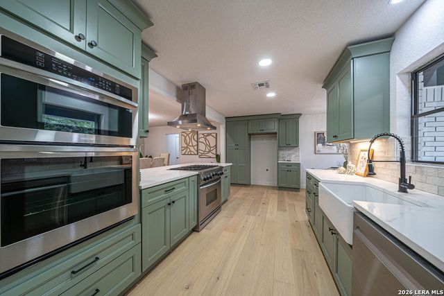 118 Tophill, San Antonio, TX 78209