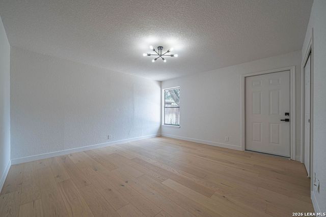 118 Tophill, San Antonio, TX 78209