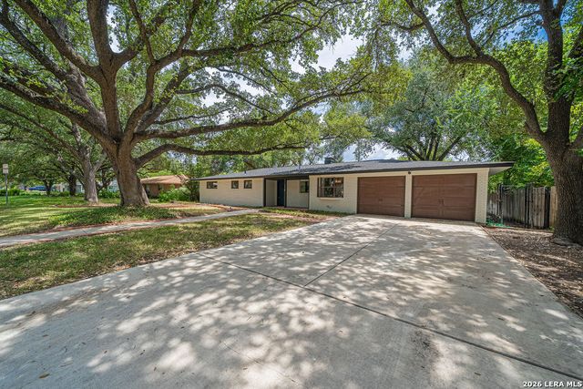 118 Tophill, San Antonio, TX 78209