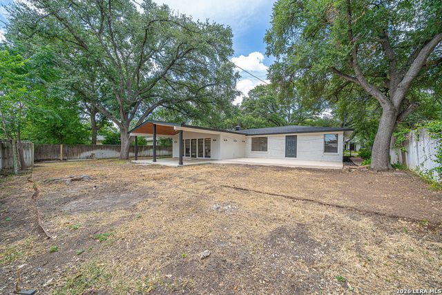 118 Tophill, San Antonio, TX 78209