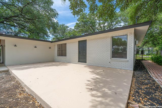 118 Tophill, San Antonio, TX 78209