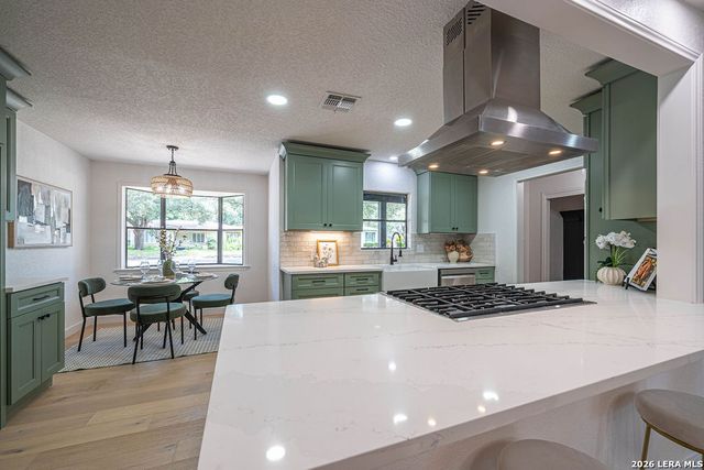 118 Tophill, San Antonio, TX 78209