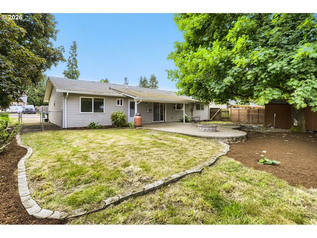 457 Nw YONIA Ct, Hillsboro, OR 97124