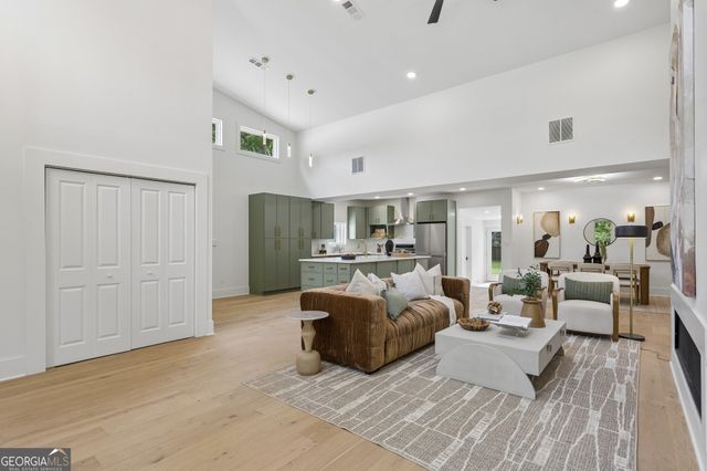 603 W Sandtown Road SW, Marietta, GA 30064
