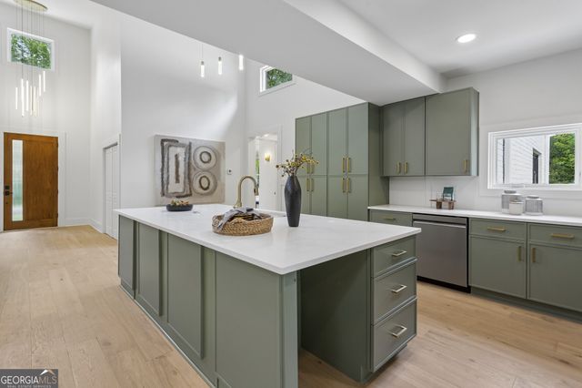 603 W Sandtown Road SW, Marietta, GA 30064