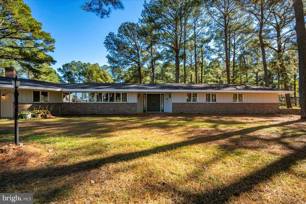 5111 OLD AUGER RD, Crisfield, MD 21817