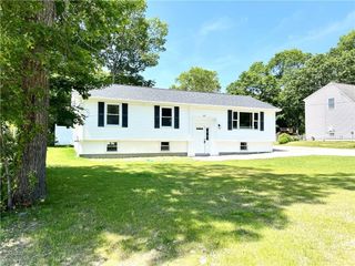 137 Crandall Road, Tiverton, RI 02878
