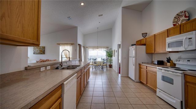 408 BLOOMINGDALE DRIVE, Davenport, FL 33897