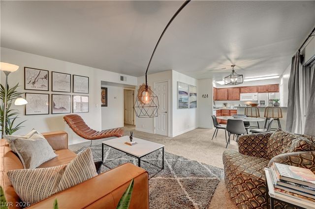5220 Indian River Drive 280, Las Vegas, NV 89103