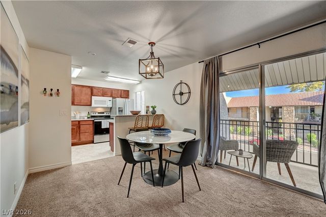 5220 Indian River Drive 280, Las Vegas, NV 89103