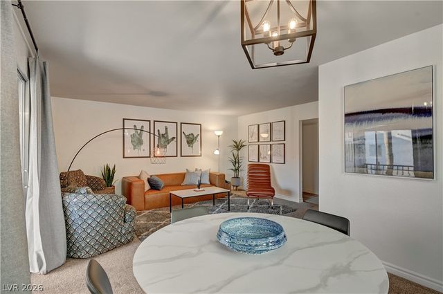 5220 Indian River Drive 280, Las Vegas, NV 89103