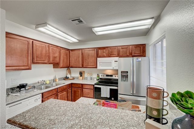 5220 Indian River Drive 280, Las Vegas, NV 89103