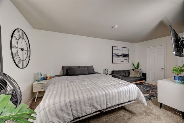 5220 Indian River Drive 280, Las Vegas, NV 89103