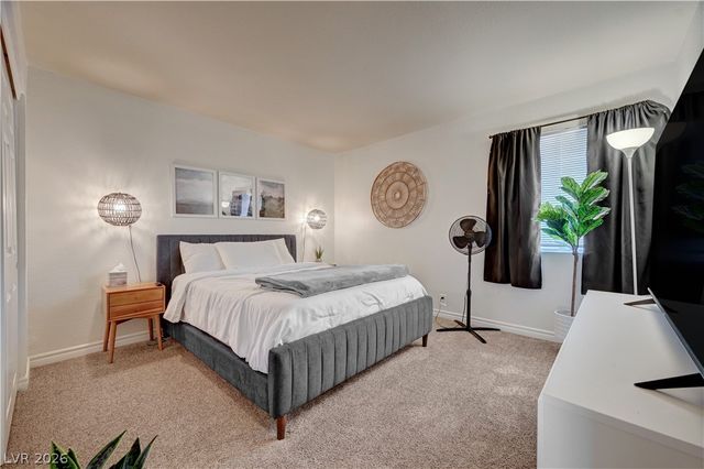 5220 Indian River Drive 280, Las Vegas, NV 89103