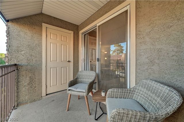 5220 Indian River Drive 280, Las Vegas, NV 89103