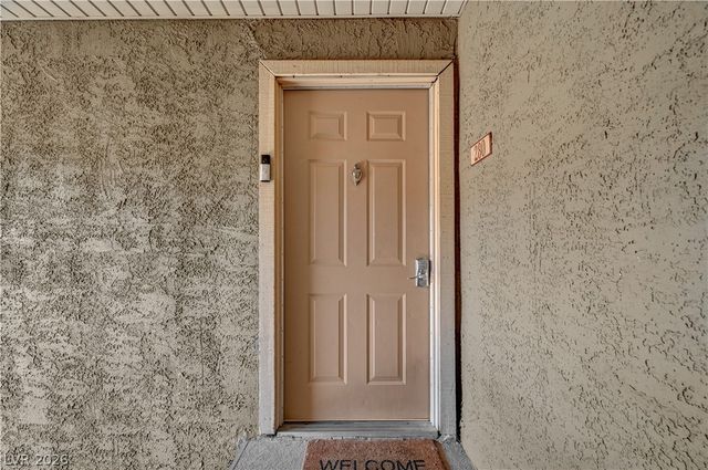 5220 Indian River Drive 280, Las Vegas, NV 89103