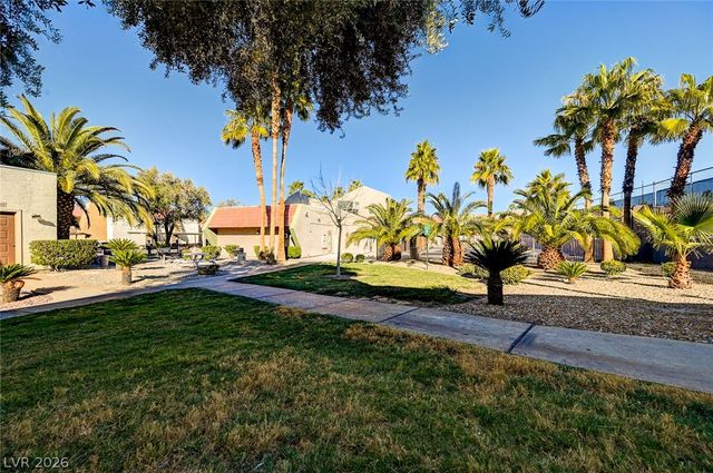 5220 Indian River Drive 280, Las Vegas, NV 89103