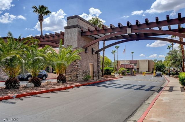 5220 Indian River Drive 280, Las Vegas, NV 89103