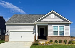 5330 Paisley Circle, Milford, MI 48381