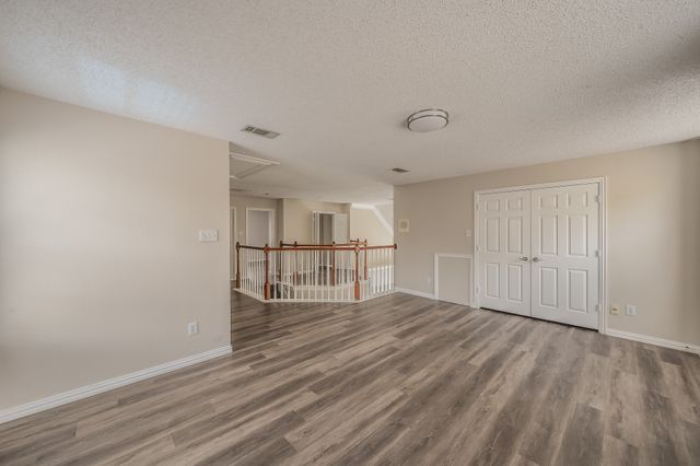 2643 Garden Ridge Lane, Arlington, TX 76006