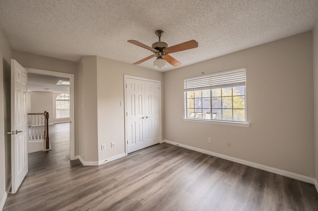 2643 Garden Ridge Lane, Arlington, TX 76006