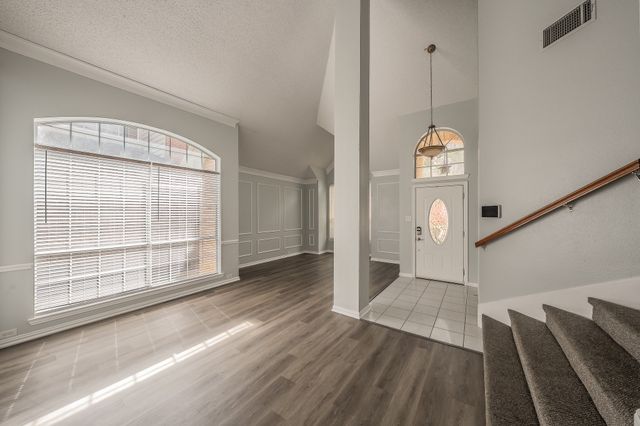 2643 Garden Ridge Lane, Arlington, TX 76006