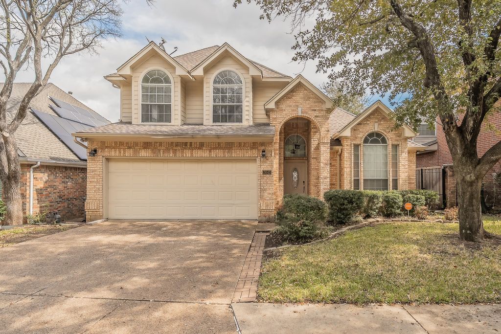 2643 Garden Ridge Lane, Arlington, TX 76006