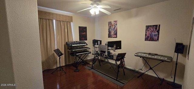 6435 W BUCKSKIN Trail, Phoenix, AZ 85083