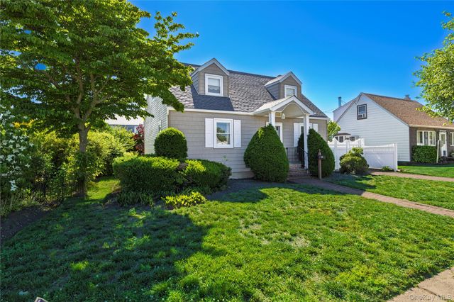 175 Lee Avenue, Hicksville, NY 11801