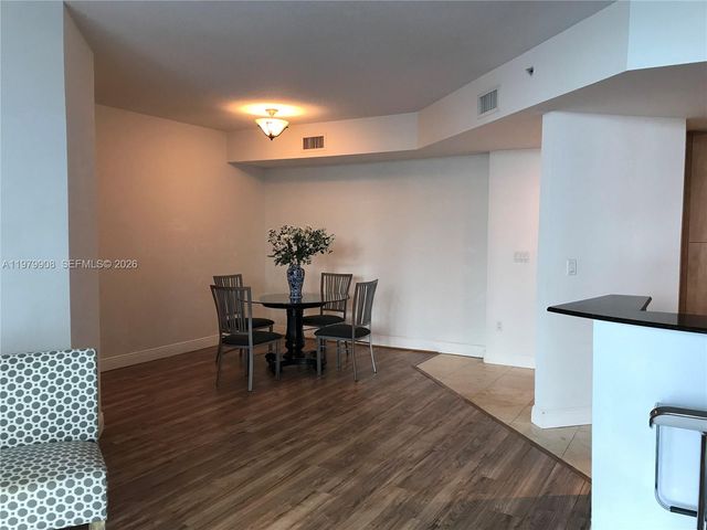 7900 Harbor Island Dr 523, North Bay Village, FL 33141