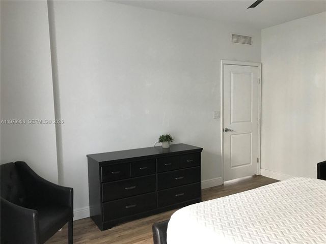 7900 Harbor Island Dr 523, North Bay Village, FL 33141