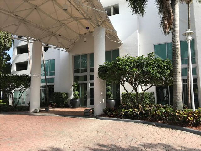 7900 Harbor Island Dr 523, North Bay Village, FL 33141