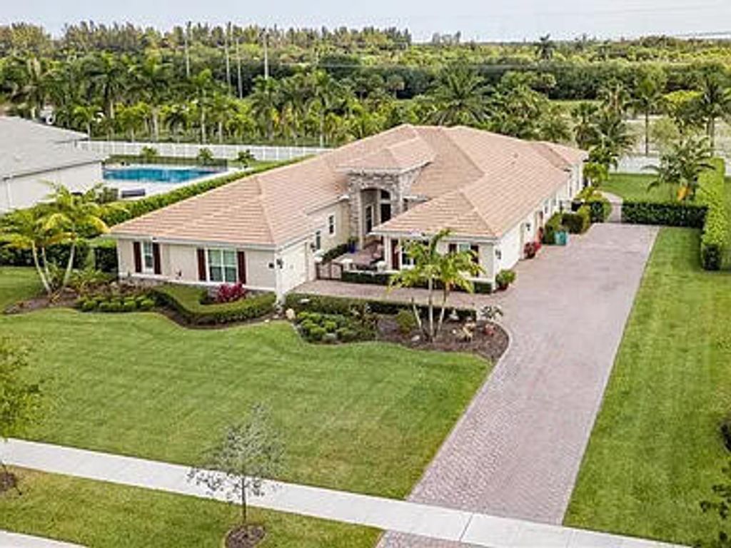 5716 S Sterling Ranch, Davie, FL 33314