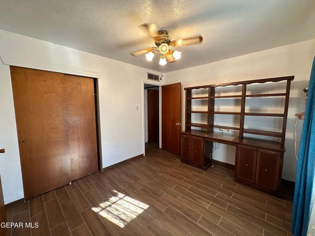 5205 FLOWER Drive, El Paso, TX 79905