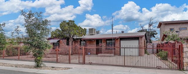 5205 FLOWER Drive, El Paso, TX 79905