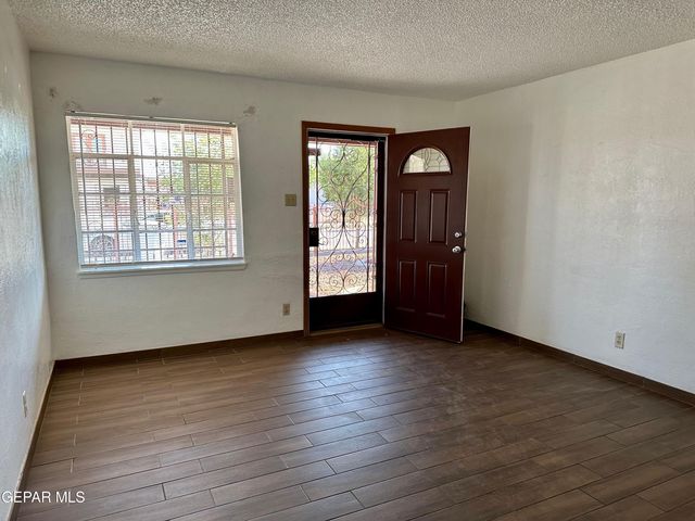 5205 FLOWER Drive, El Paso, TX 79905