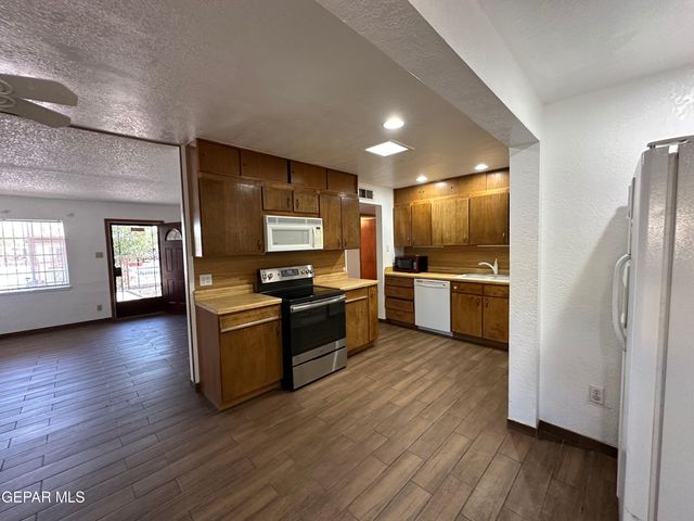 5205 FLOWER Drive, El Paso, TX 79905