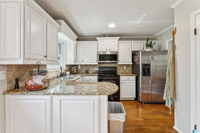 304 ASHLAND LANE, Hoover, AL 35226