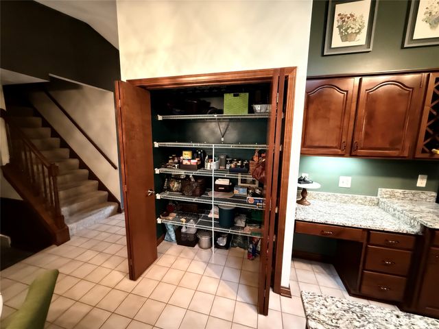 5825 COBBLESTONE Drive, Erie, PA 16509