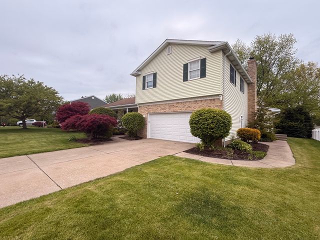5825 COBBLESTONE Drive, Erie, PA 16509