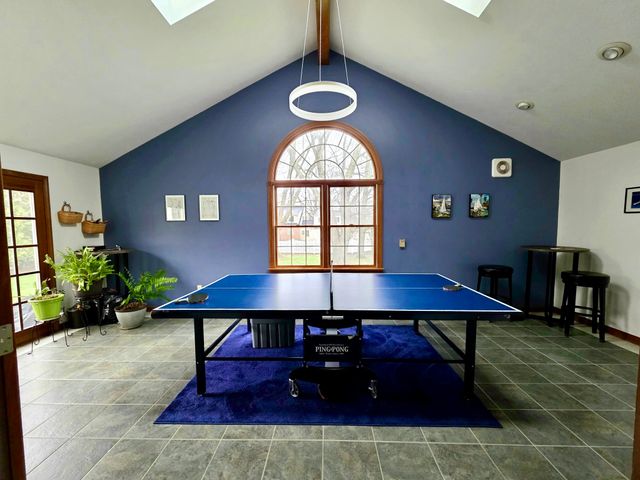 5825 COBBLESTONE Drive, Erie, PA 16509