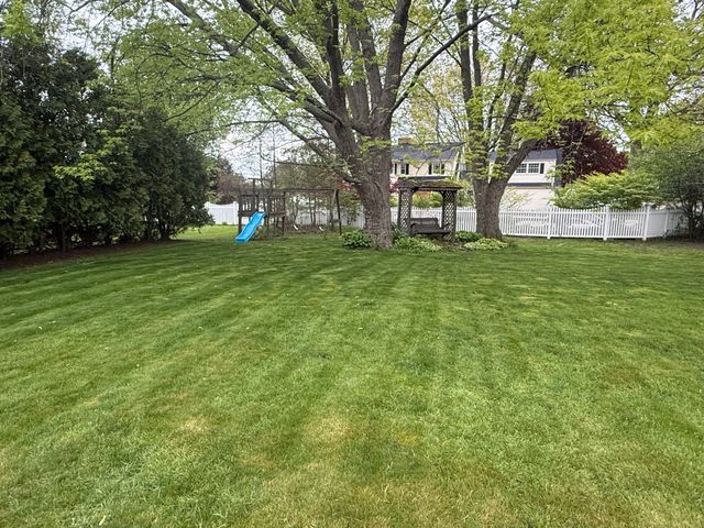 5825 COBBLESTONE Drive, Erie, PA 16509