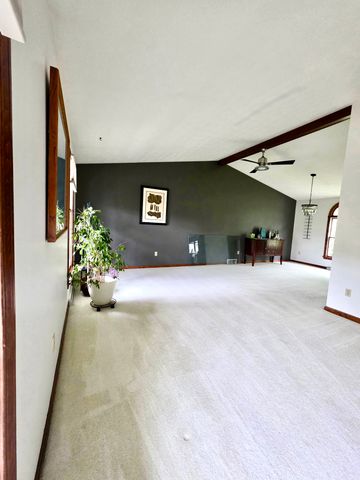 5825 COBBLESTONE Drive, Erie, PA 16509