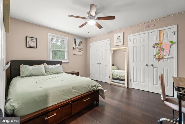 17 MILL PARK LN, Marlton, NJ 08053