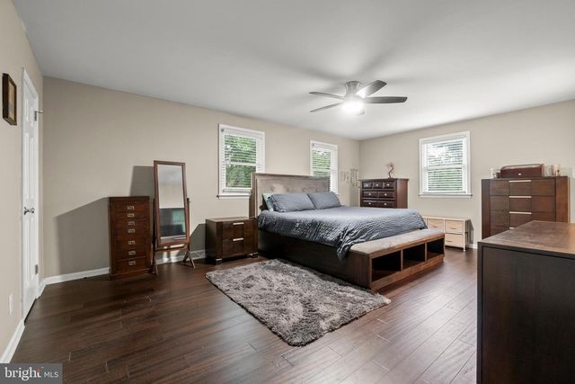 17 MILL PARK LN, Marlton, NJ 08053