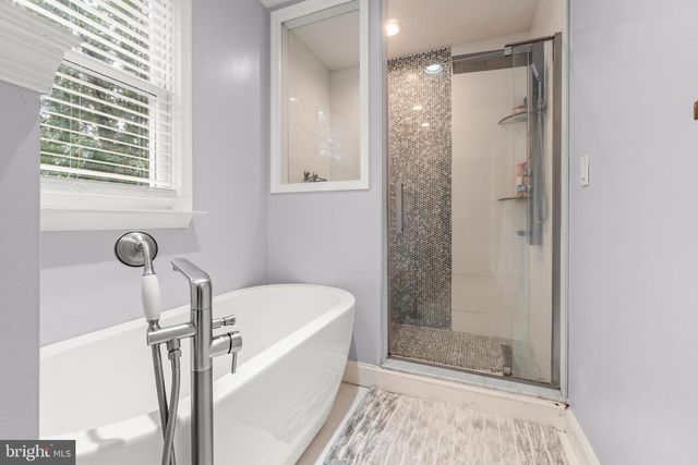 17 MILL PARK LN, Marlton, NJ 08053