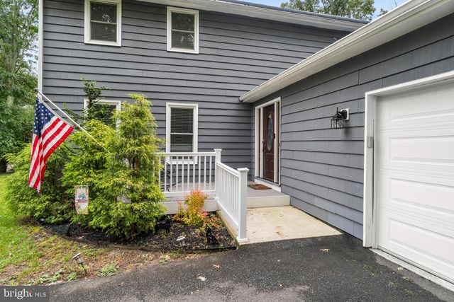 17 MILL PARK LN, Marlton, NJ 08053
