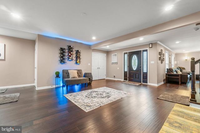 17 MILL PARK LN, Marlton, NJ 08053